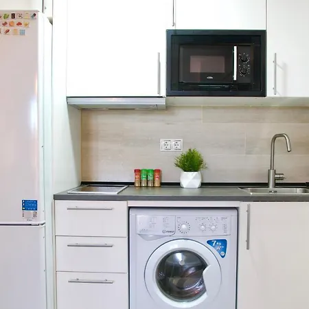 Malagaurbanrooms - & Sea Apartment